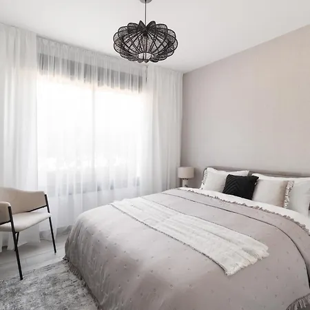 Casa Elegante Costa Golf Casares