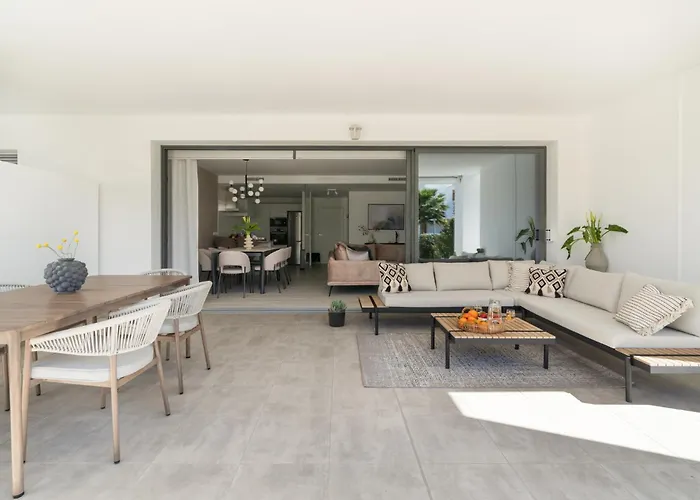 Casa Elegante Costa Golf * Casares